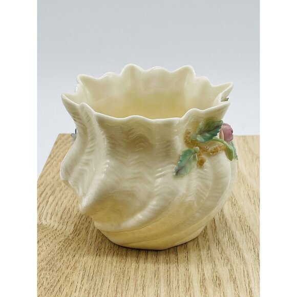 Vintage Pottery by Belleek Ireland Carlingford Crimped Cache Pot Shamrock & Rose - Picture 4 of 7